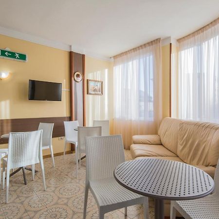 Hotel Rosy Battipaglia Kültér fotó