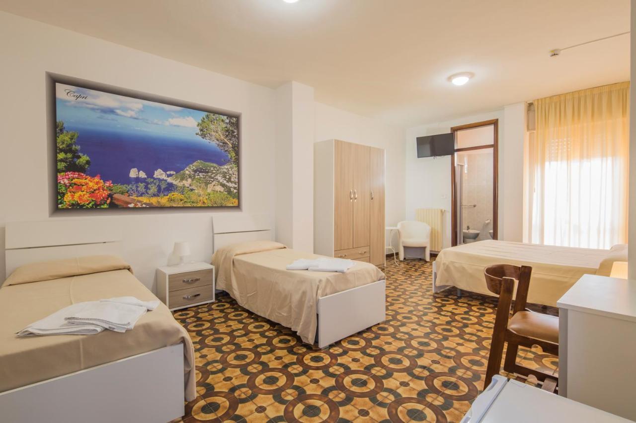 Hotel Rosy Battipaglia Kültér fotó
