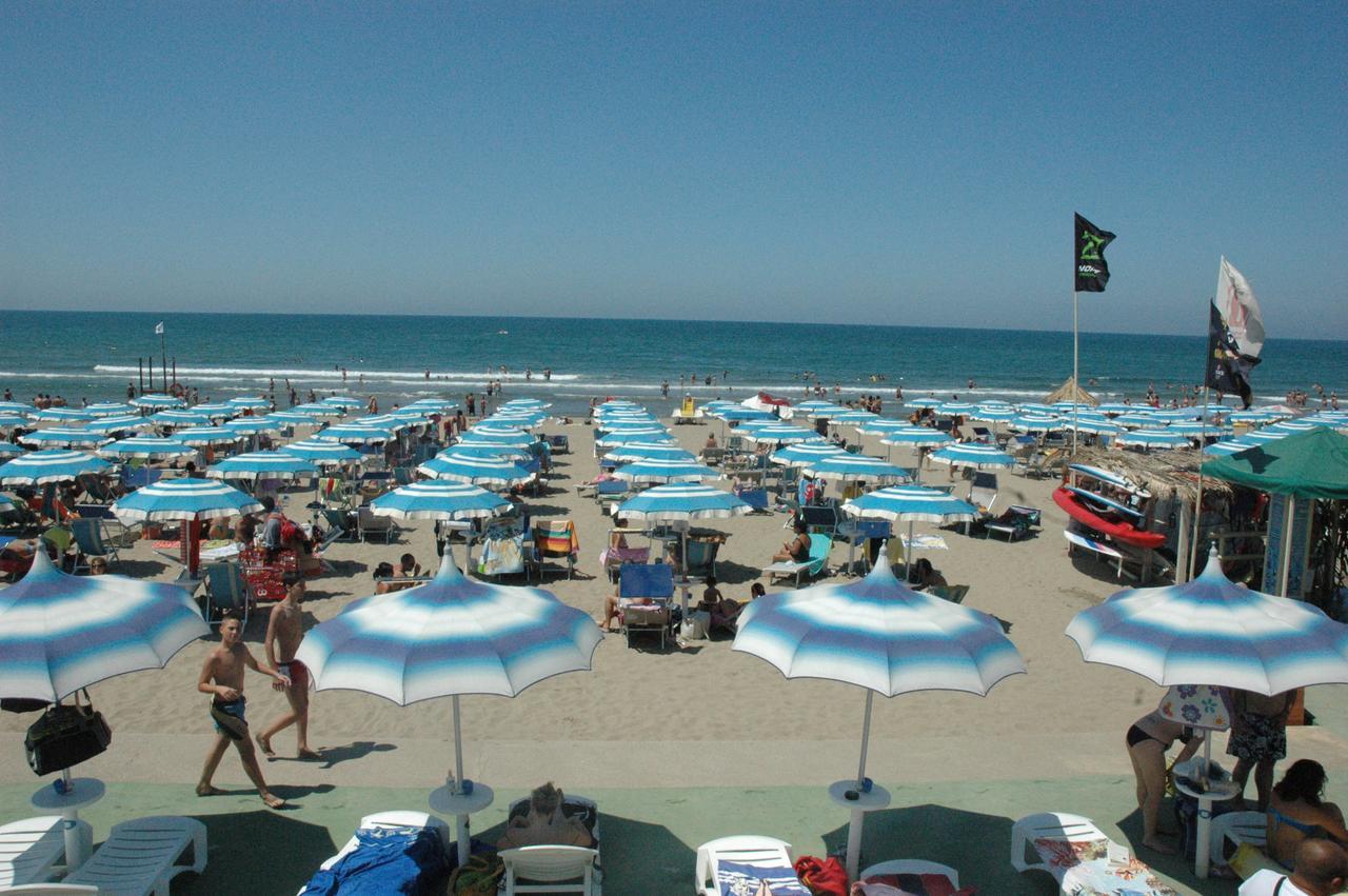 Hotel Rosy Battipaglia Kültér fotó