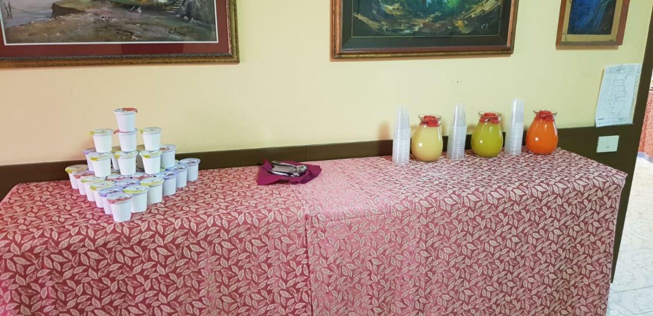 Hotel Rosy Battipaglia Kültér fotó